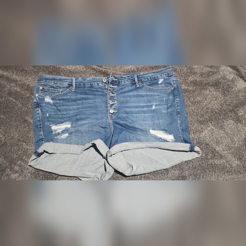 Torrid Jean shorts size 26
